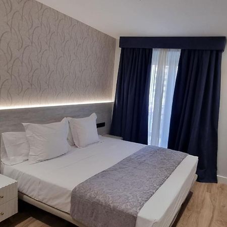 Ch La Petite Maison - Boutique - Μαδρίτη Εξωτερικό φωτογραφία